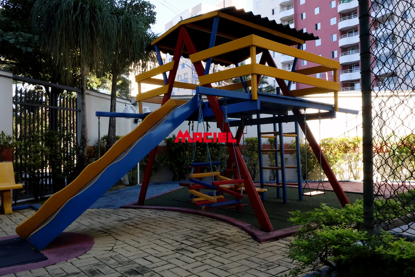 Alugar Apartamento / Padr&atilde;o em S&atilde;o Jos&eacute; dos Campos R$ 1.298,98 - Foto 31