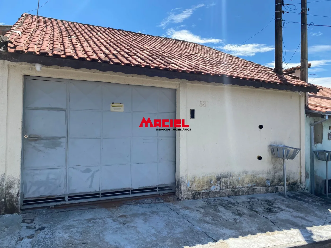 Alugar Casa / Padr&atilde;o em S&atilde;o Jos&eacute; dos Campos R$ 2.300,00 - Foto 1