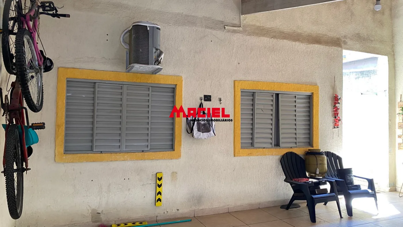 Alugar Casa / Padr&atilde;o em S&atilde;o Jos&eacute; dos Campos R$ 2.300,00 - Foto 2