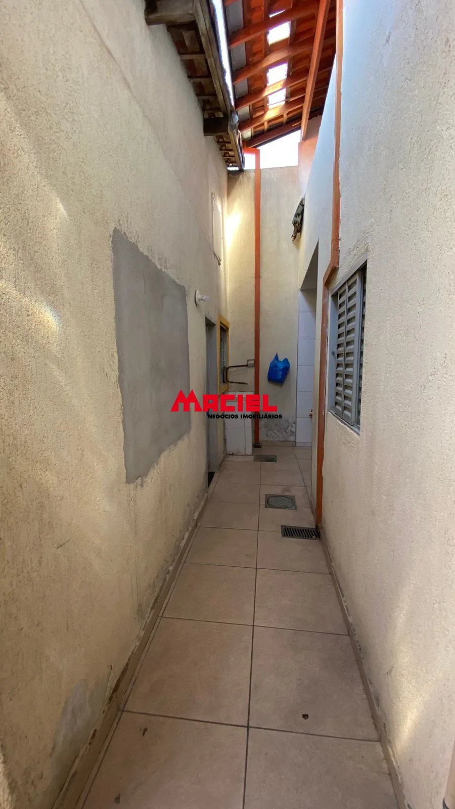 Alugar Casa / Padr&atilde;o em S&atilde;o Jos&eacute; dos Campos R$ 2.300,00 - Foto 13
