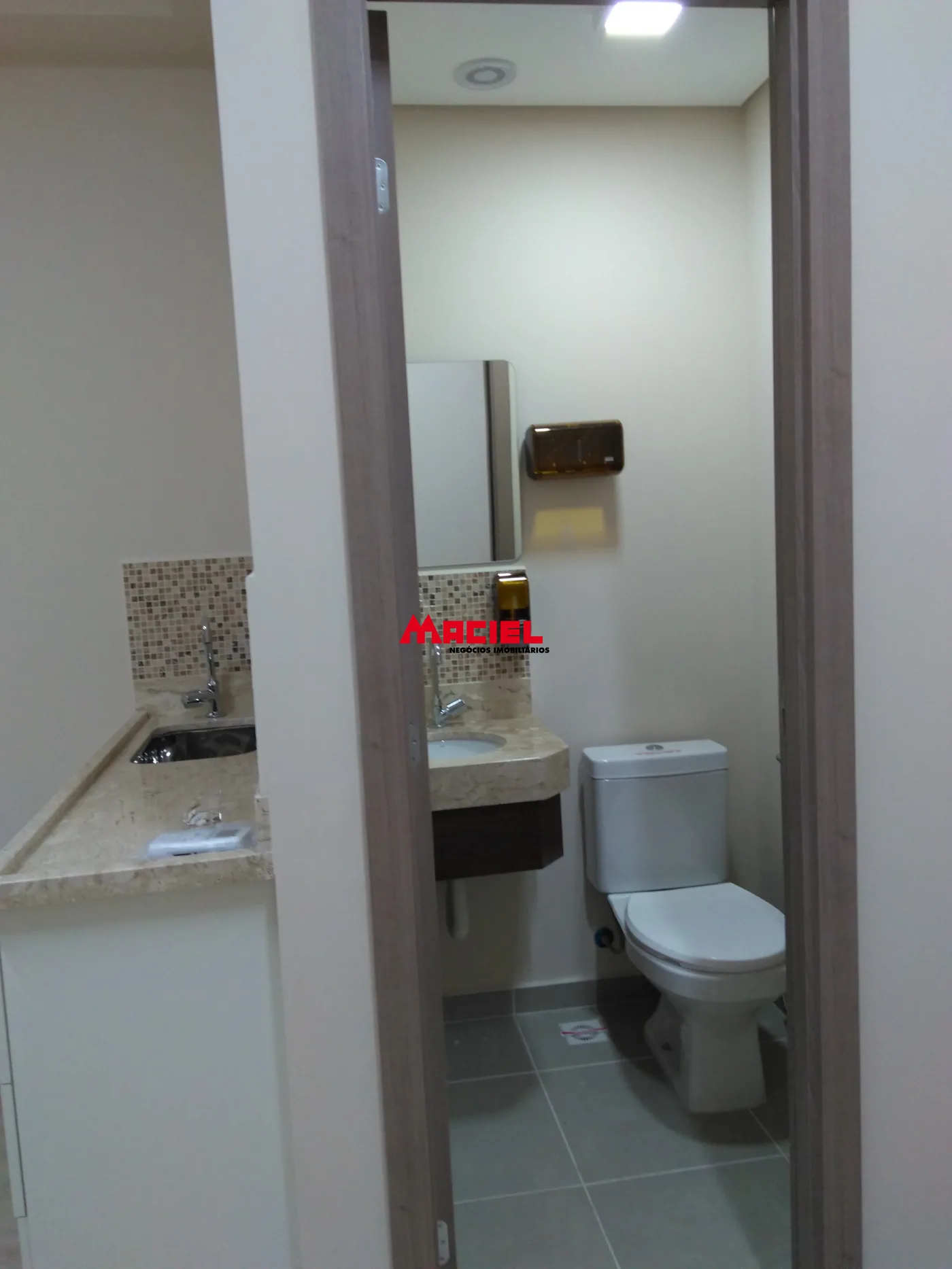 Comprar Comercial / Sala em Edif&iacute;cio/Condom&iacute;nio em S&atilde;o Jos&eacute; dos Campos R$ 300.000,00 - Foto 9