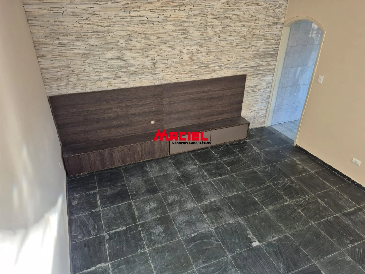 Alugar Casa / Sobrado em S&atilde;o Jos&eacute; dos Campos R$ 3.700,00 - Foto 6