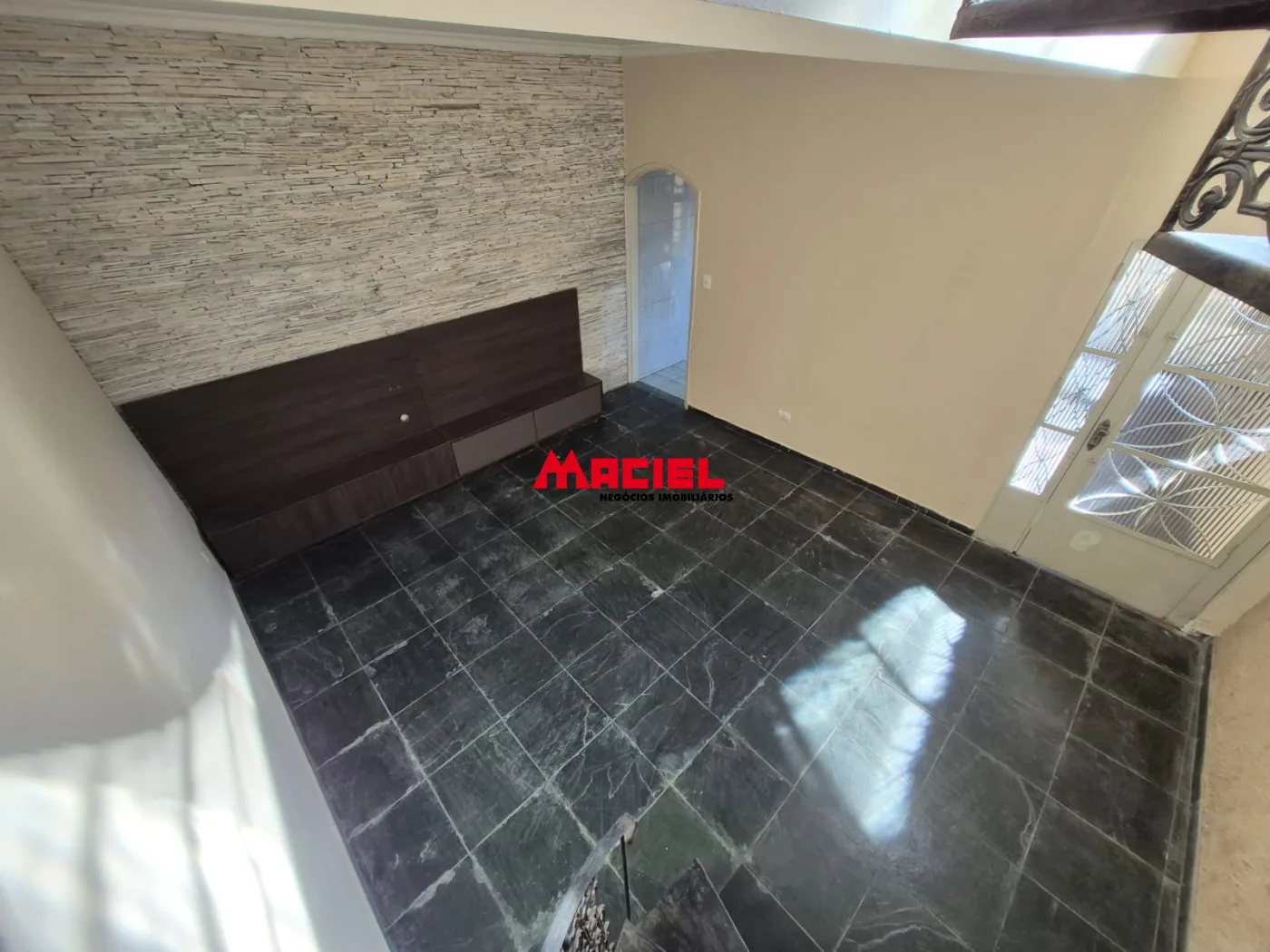 Alugar Casa / Sobrado em S&atilde;o Jos&eacute; dos Campos R$ 3.700,00 - Foto 7