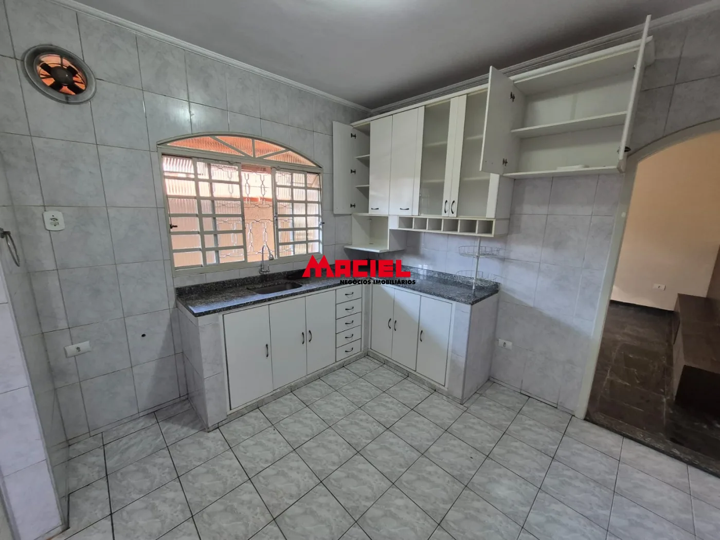Alugar Casa / Sobrado em S&atilde;o Jos&eacute; dos Campos R$ 3.700,00 - Foto 9
