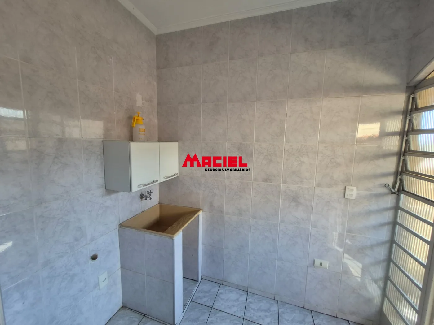 Alugar Casa / Sobrado em S&atilde;o Jos&eacute; dos Campos R$ 3.700,00 - Foto 11