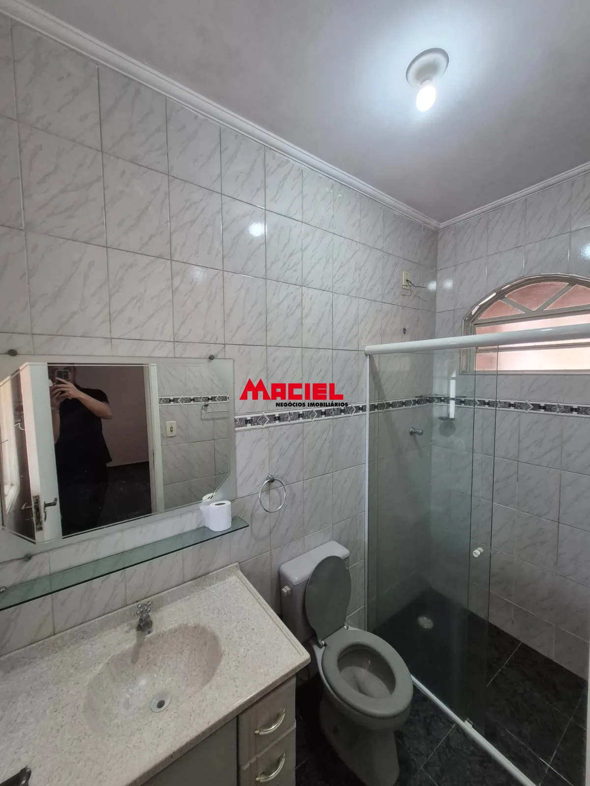 Alugar Casa / Sobrado em S&atilde;o Jos&eacute; dos Campos R$ 3.700,00 - Foto 18