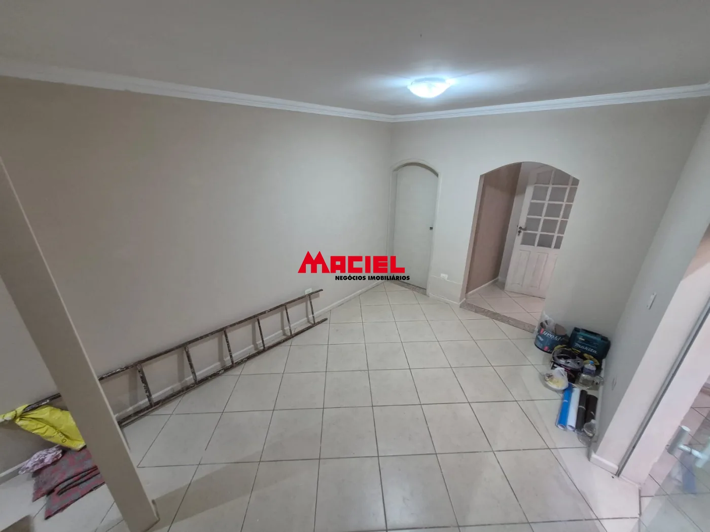 Alugar Casa / Sobrado em S&atilde;o Jos&eacute; dos Campos R$ 3.700,00 - Foto 23