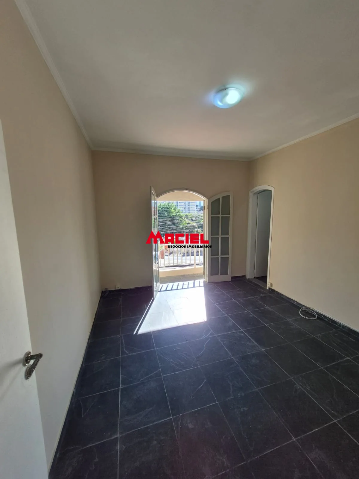 Alugar Casa / Sobrado em S&atilde;o Jos&eacute; dos Campos R$ 3.700,00 - Foto 34