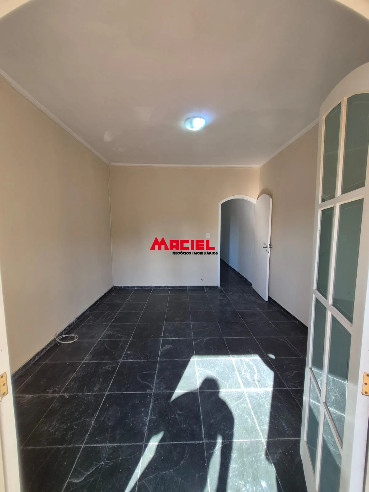 Alugar Casa / Sobrado em S&atilde;o Jos&eacute; dos Campos R$ 3.700,00 - Foto 37