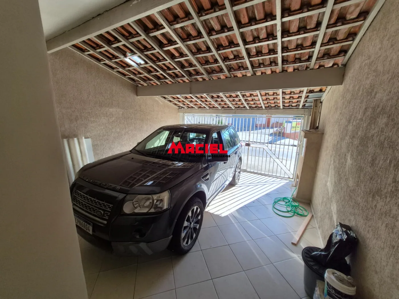 Alugar Casa / Sobrado em S&atilde;o Jos&eacute; dos Campos R$ 3.700,00 - Foto 3