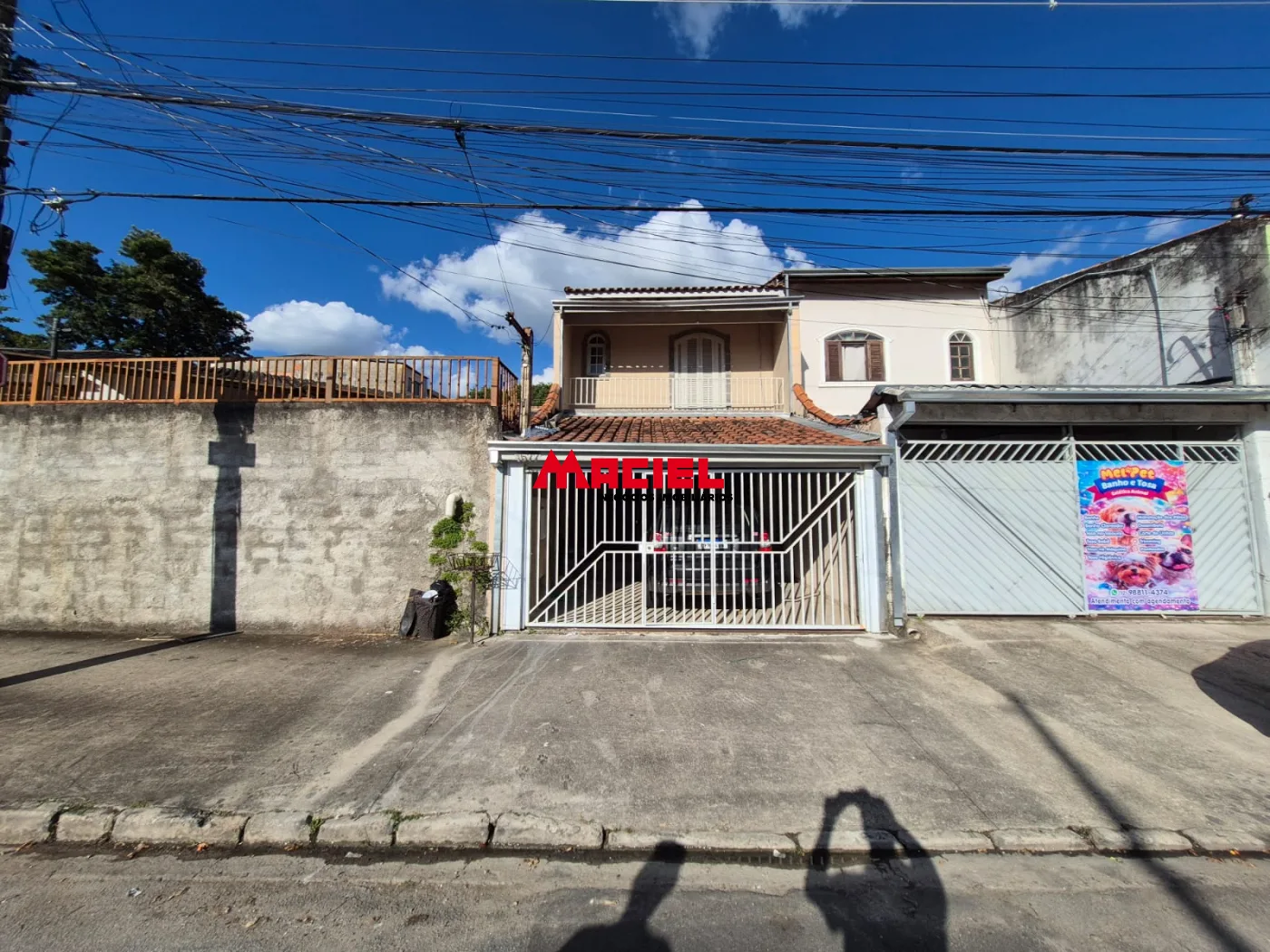 Alugar Casa / Sobrado em S&atilde;o Jos&eacute; dos Campos R$ 3.700,00 - Foto 1