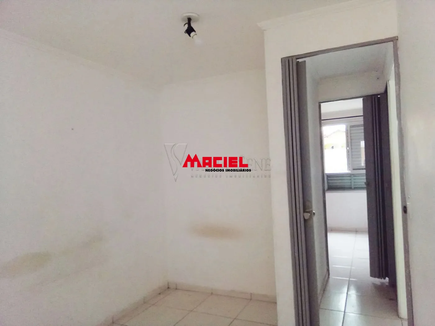 Comprar Apartamento / Padr&atilde;o em S&atilde;o Jos&eacute; dos Campos R$ 360.000,00 - Foto 4