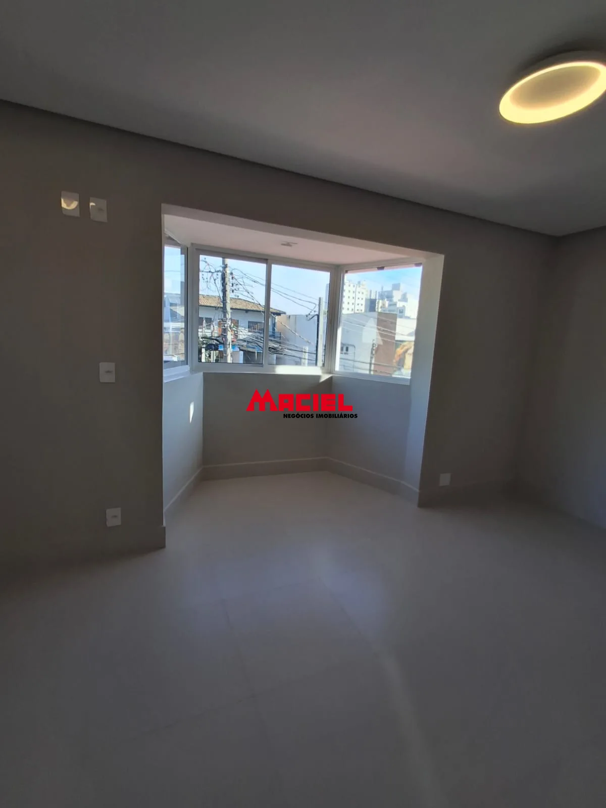 Alugar Comercial / Ponto Comercial em S&atilde;o Jos&eacute; dos Campos R$ 16.000,00 - Foto 20