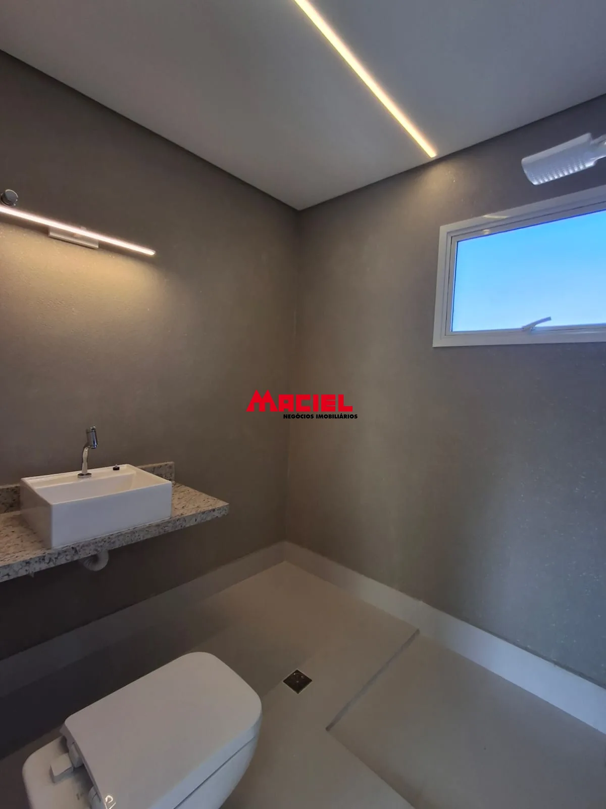Alugar Comercial / Ponto Comercial em S&atilde;o Jos&eacute; dos Campos R$ 16.000,00 - Foto 16