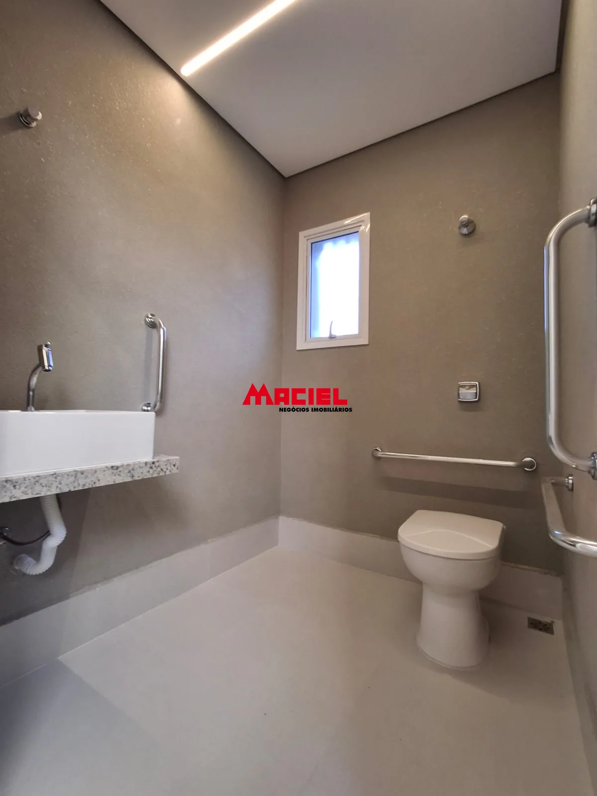 Alugar Comercial / Ponto Comercial em S&atilde;o Jos&eacute; dos Campos R$ 16.000,00 - Foto 5