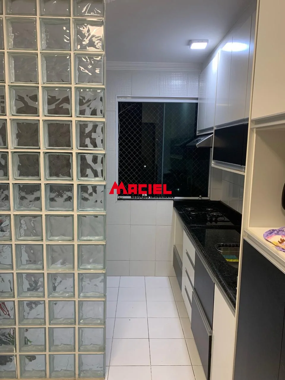 Alugar Apartamento / Padr&atilde;o em S&atilde;o Jos&eacute; dos Campos R$ 1.700,00 - Foto 5