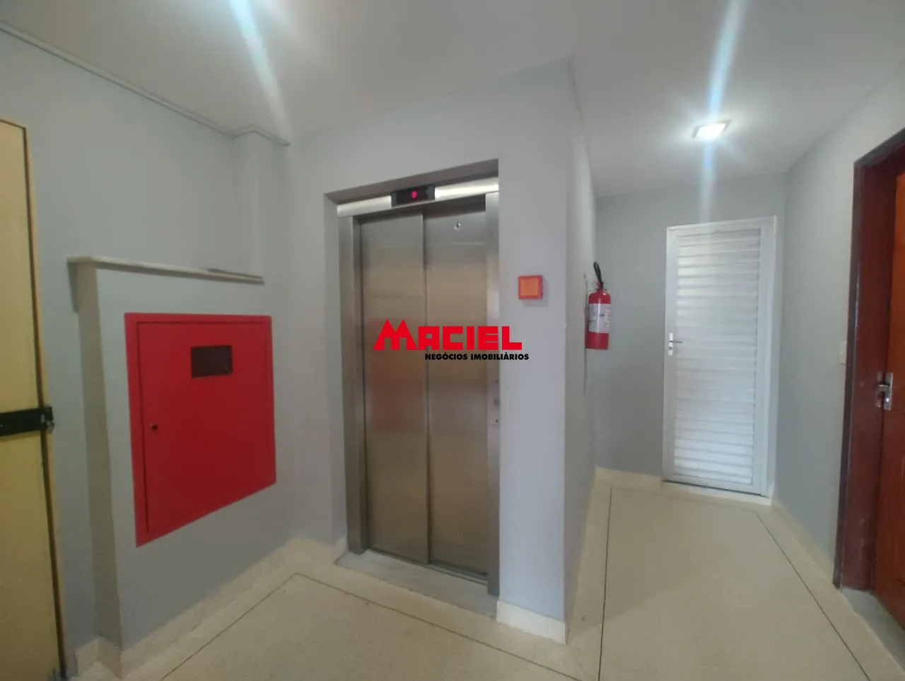 Alugar Apartamento / Cobertura em S&atilde;o Jos&eacute; dos Campos R$ 2.600,00 - Foto 5