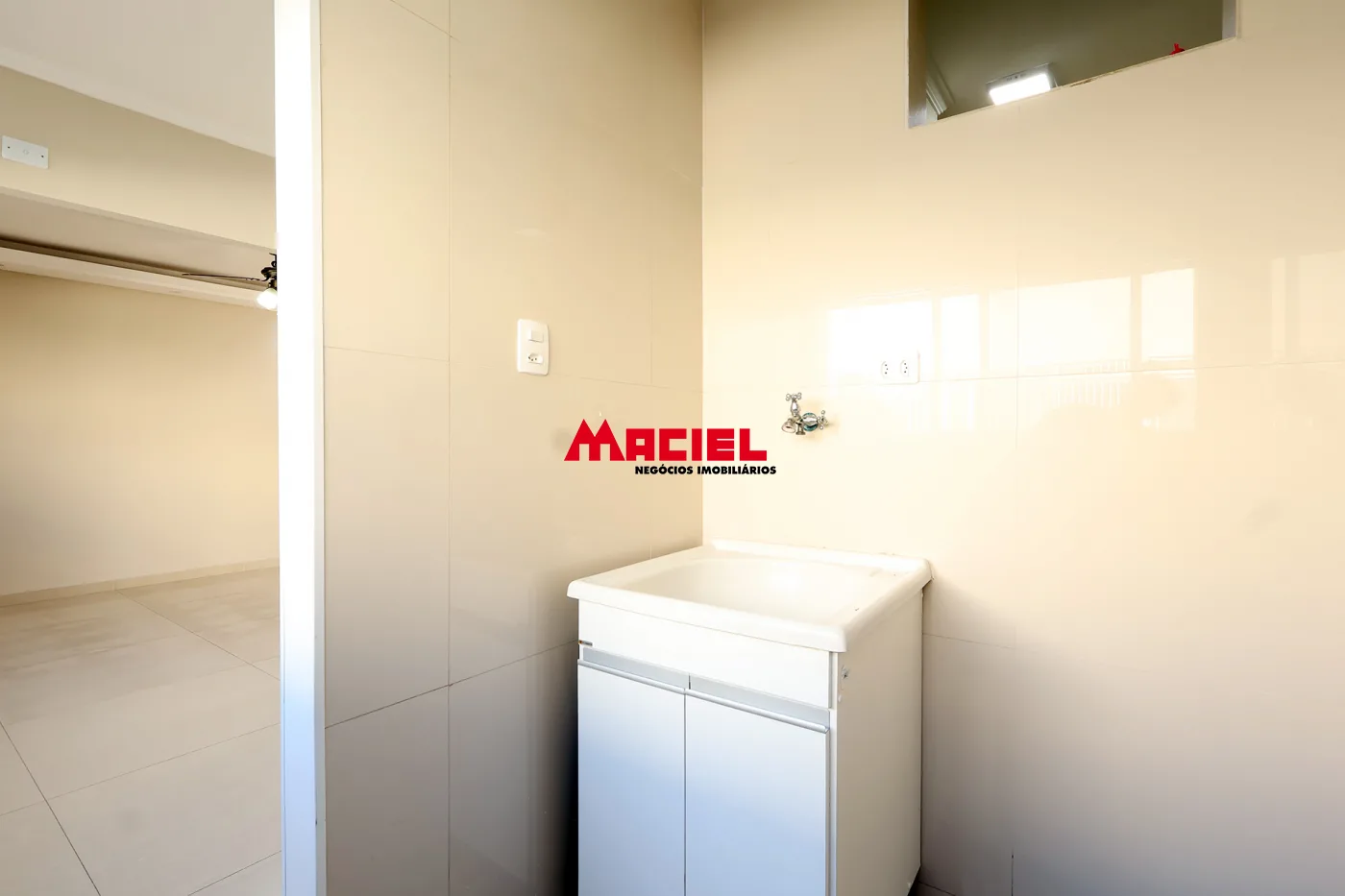 Comprar Apartamento / Padr&atilde;o em S&atilde;o Jos&eacute; dos Campos R$ 280.000,00 - Foto 3