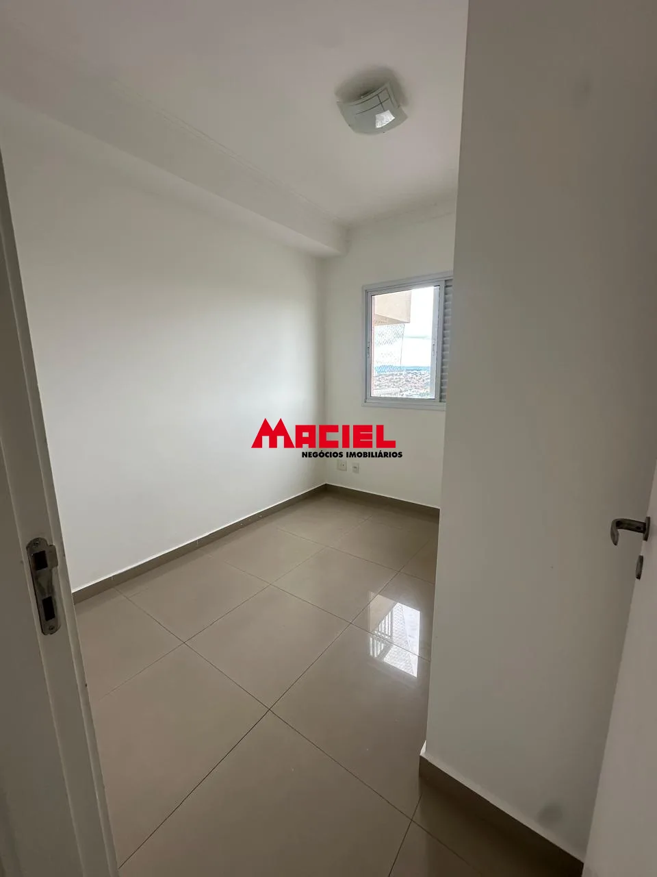 Alugar Apartamento / Padr&atilde;o em S&atilde;o Jos&eacute; dos Campos R$ 3.400,00 - Foto 14