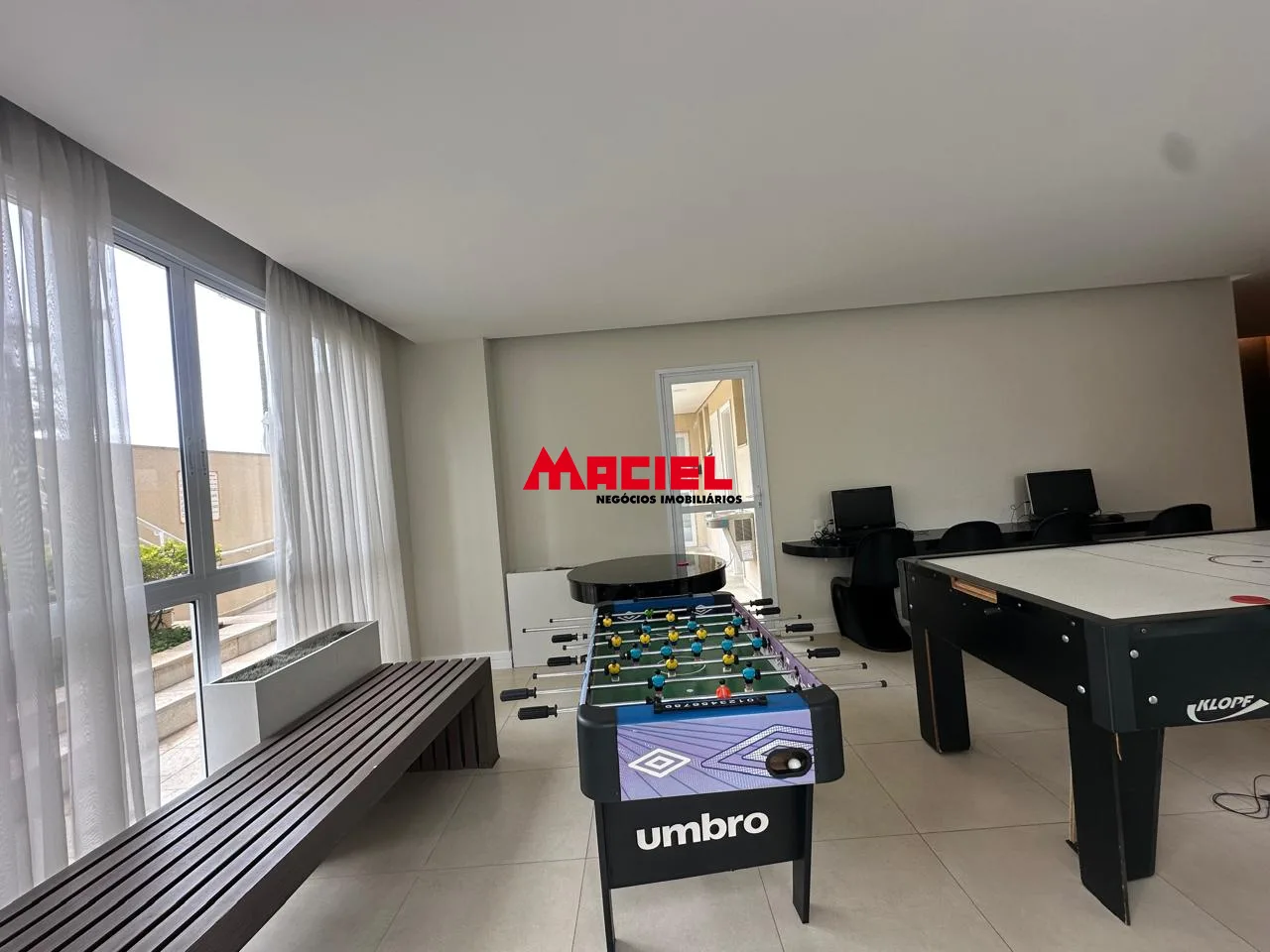 Alugar Apartamento / Padr&atilde;o em S&atilde;o Jos&eacute; dos Campos R$ 3.400,00 - Foto 17
