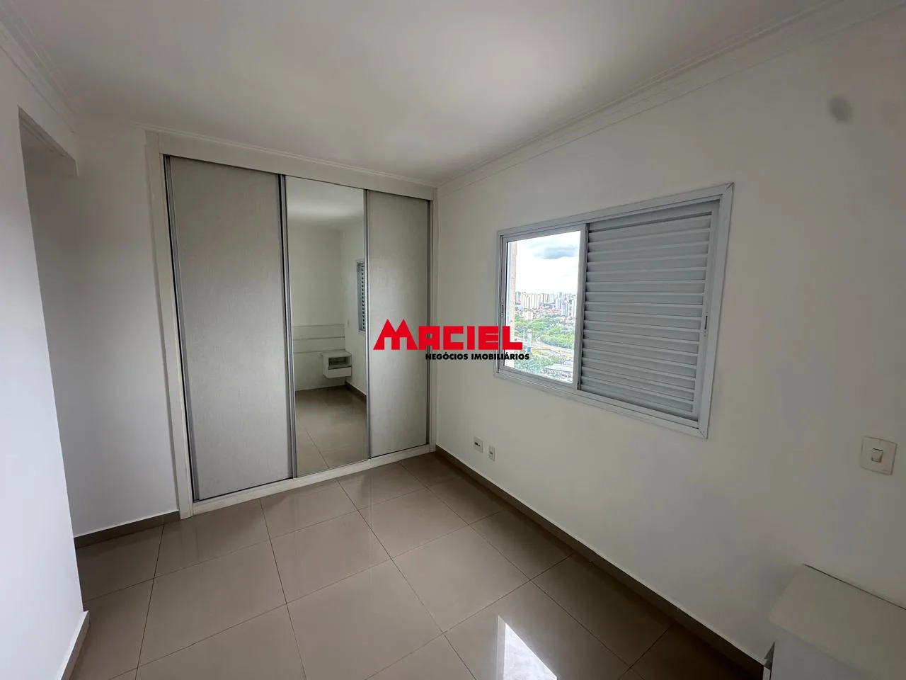 Alugar Apartamento / Padr&atilde;o em S&atilde;o Jos&eacute; dos Campos R$ 3.400,00 - Foto 16