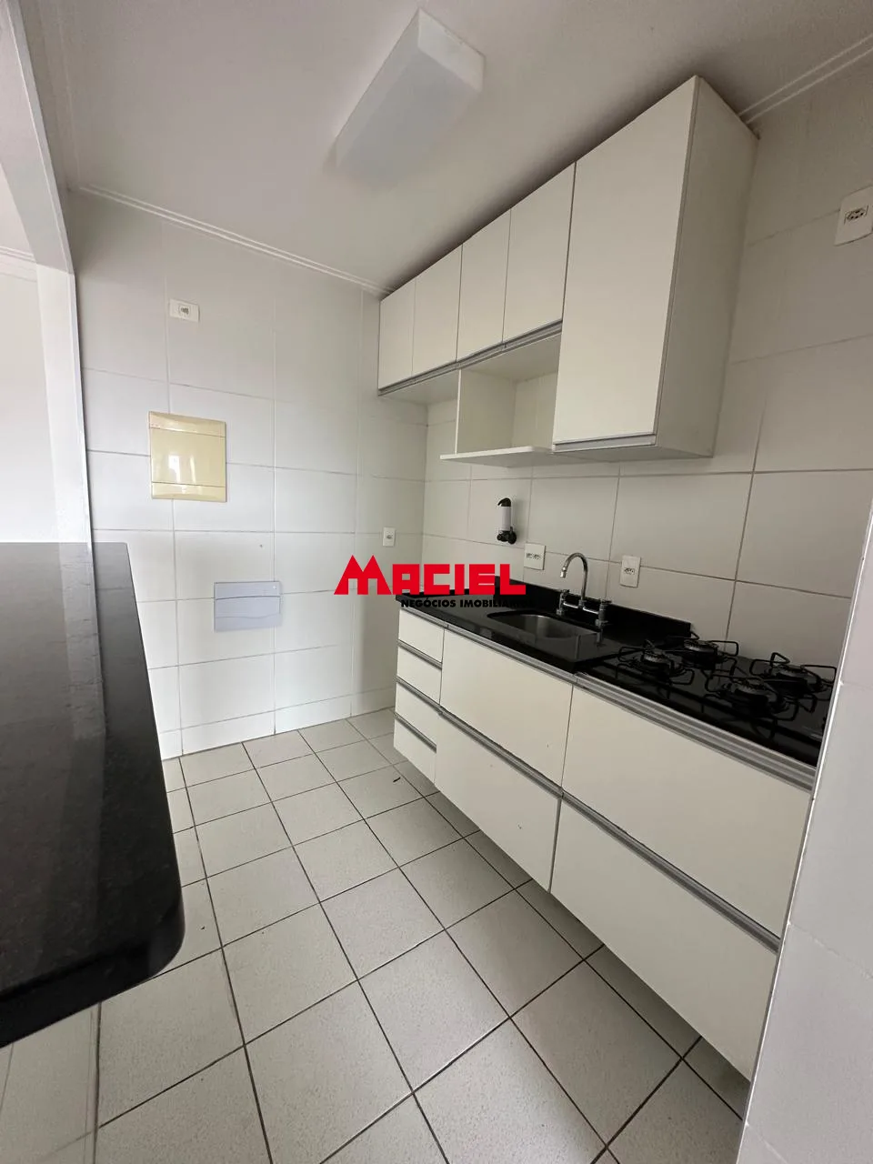 Alugar Apartamento / Padr&atilde;o em S&atilde;o Jos&eacute; dos Campos R$ 3.400,00 - Foto 4