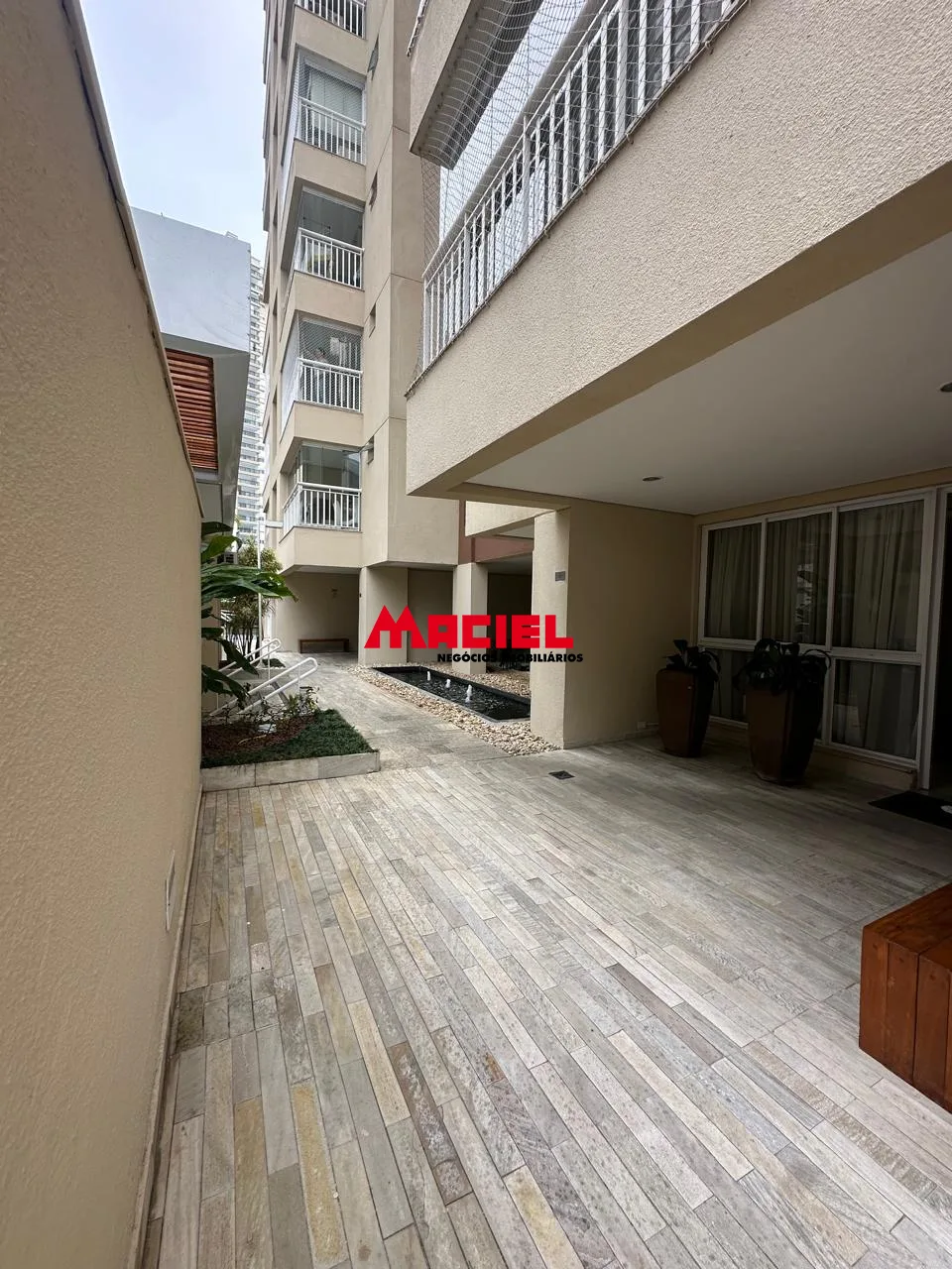 Alugar Apartamento / Padr&atilde;o em S&atilde;o Jos&eacute; dos Campos R$ 3.400,00 - Foto 27