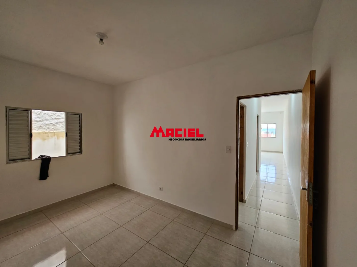 Alugar Casa / Padr&atilde;o em S&atilde;o Jos&eacute; dos Campos R$ 1.500,00 - Foto 8