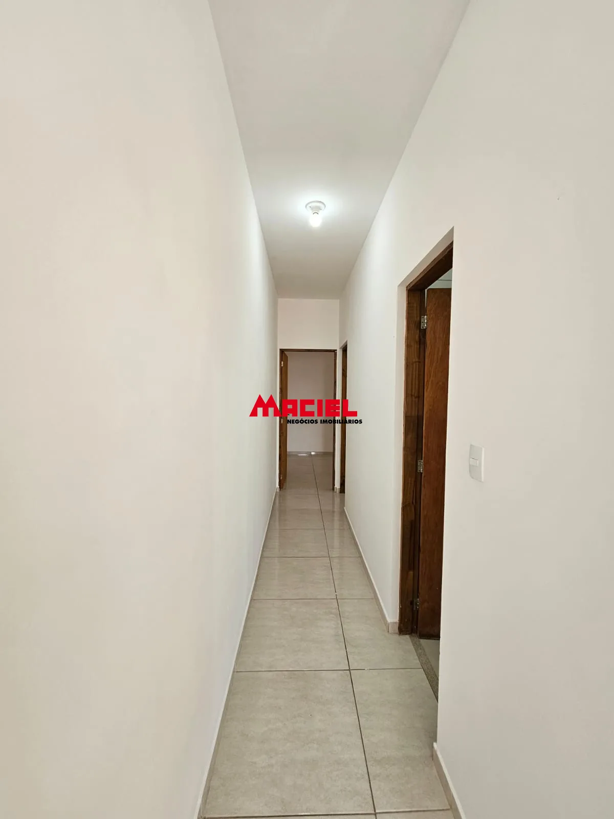Alugar Casa / Padr&atilde;o em S&atilde;o Jos&eacute; dos Campos R$ 1.500,00 - Foto 16