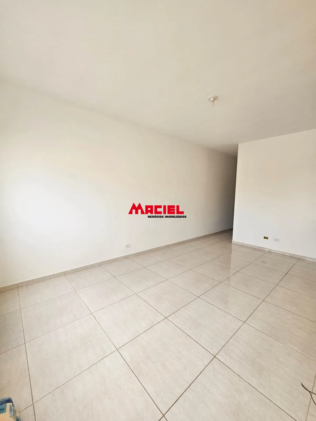Alugar Casa / Padr&atilde;o em S&atilde;o Jos&eacute; dos Campos R$ 1.500,00 - Foto 6