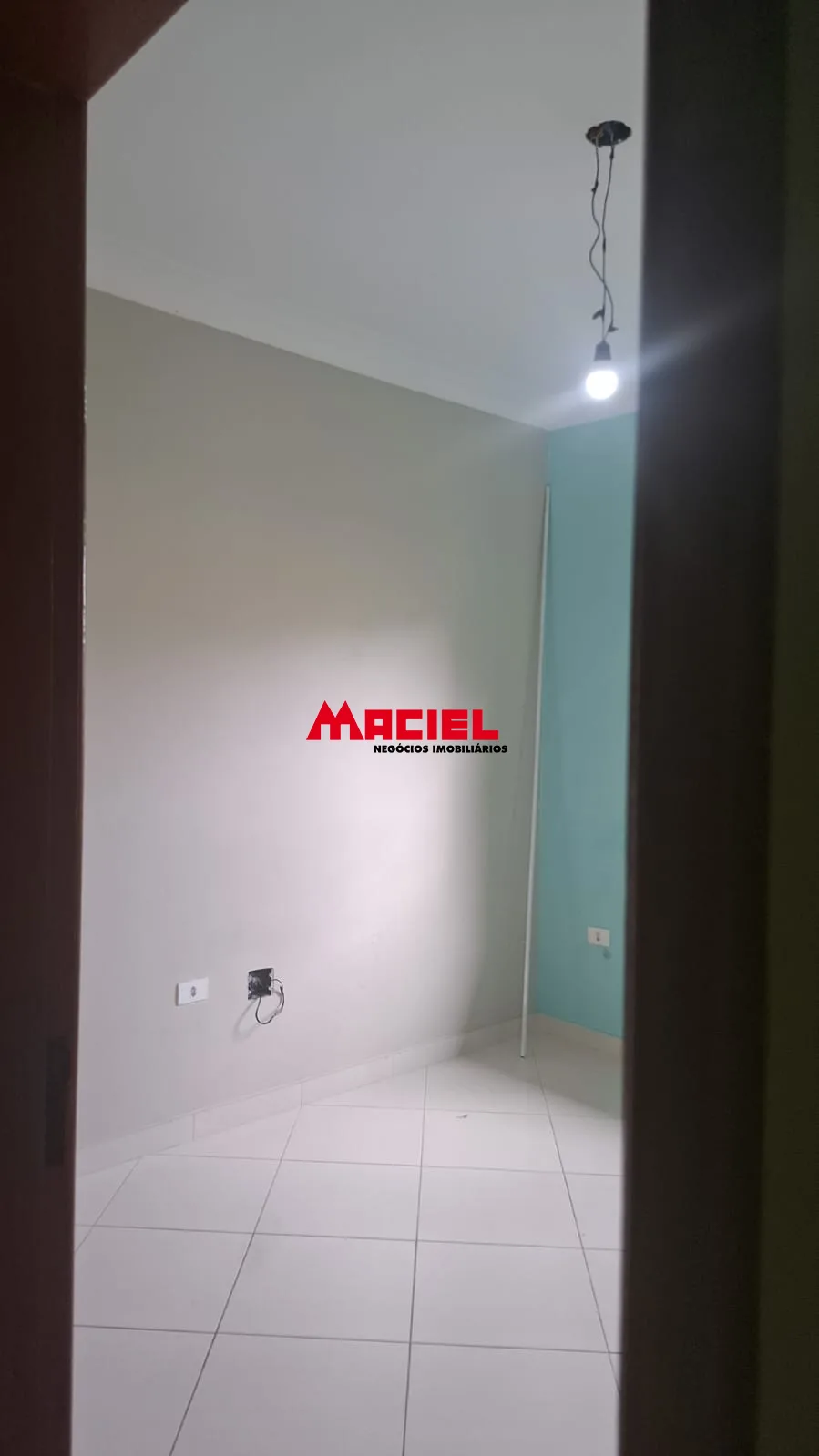 Alugar Casa / Padr&atilde;o em S&atilde;o Jos&eacute; dos Campos R$ 1.200,00 - Foto 8