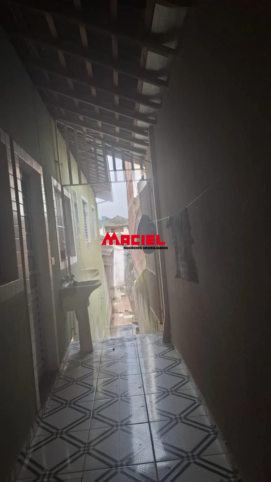 Alugar Casa / Padr&atilde;o em S&atilde;o Jos&eacute; dos Campos R$ 1.200,00 - Foto 9