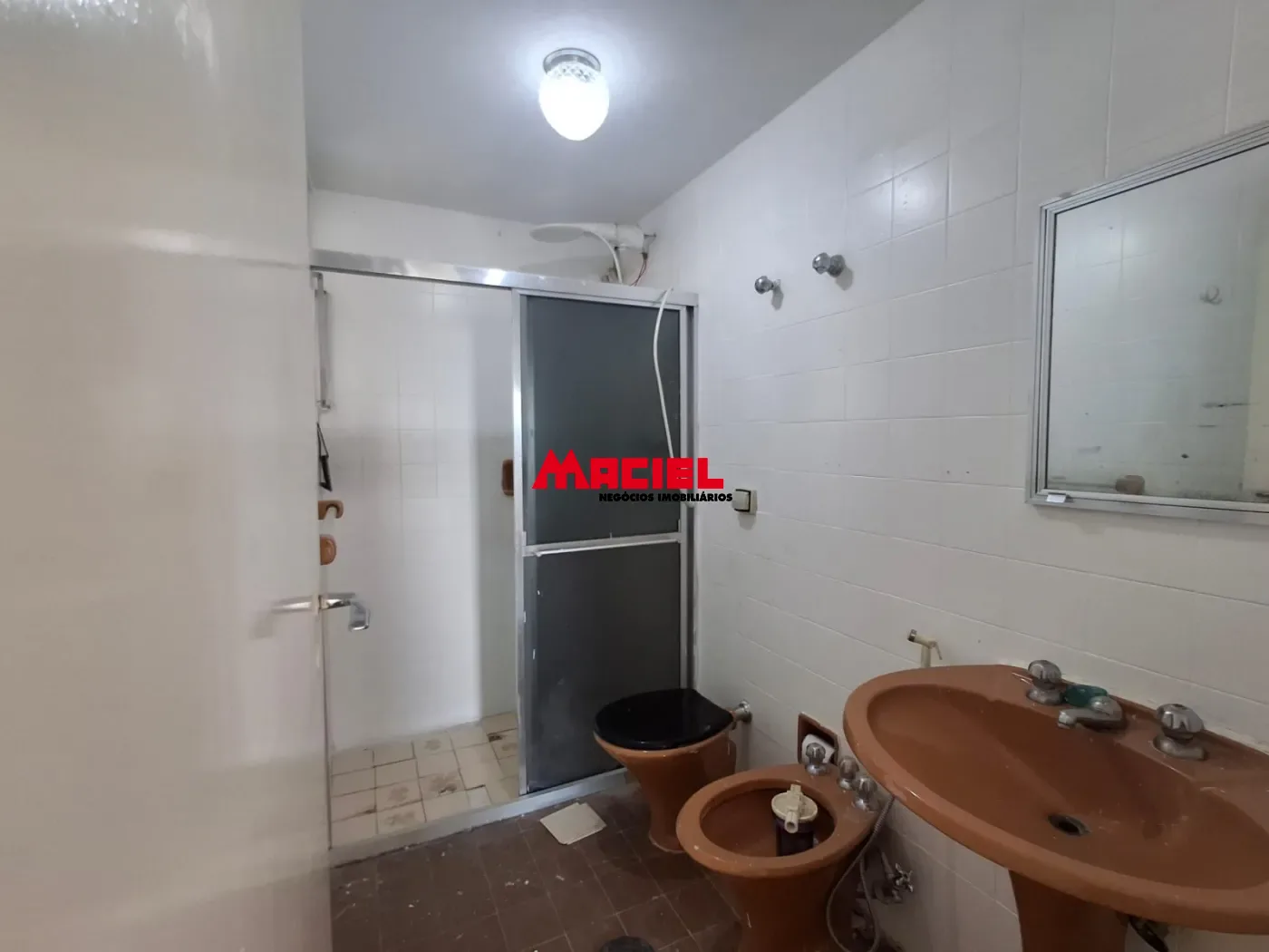 Alugar Apartamento / Padr&atilde;o em S&atilde;o Jos&eacute; dos Campos R$ 2.800,00 - Foto 11