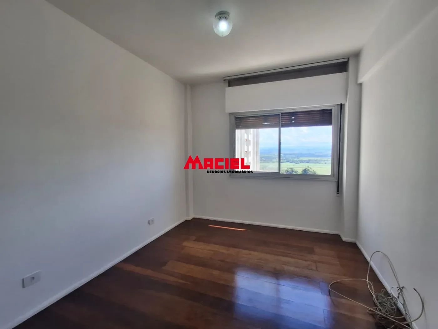 Alugar Apartamento / Padr&atilde;o em S&atilde;o Jos&eacute; dos Campos R$ 2.800,00 - Foto 9