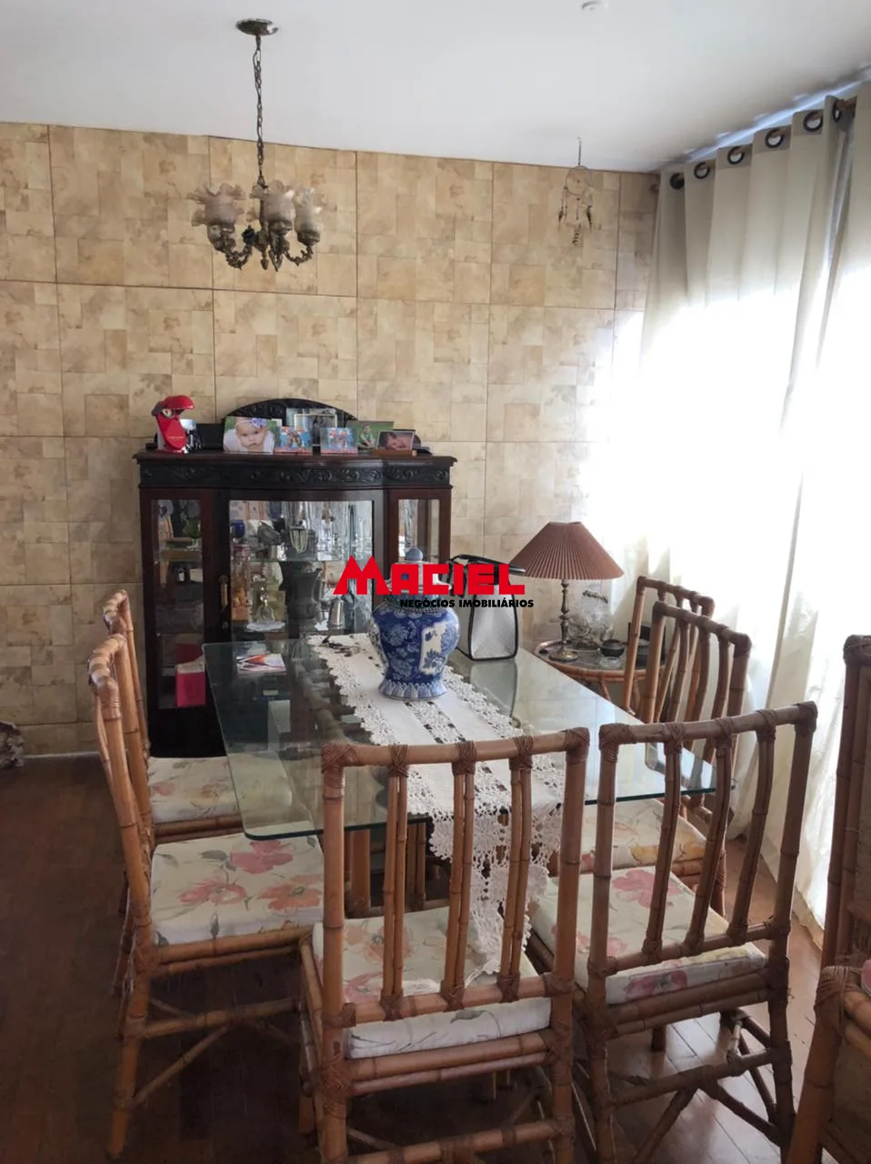 Alugar Apartamento / Padr&atilde;o em S&atilde;o Jos&eacute; dos Campos R$ 2.800,00 - Foto 4