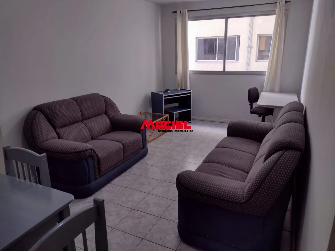 Alugar Apartamento / Padr&atilde;o em S&atilde;o Jos&eacute; dos Campos R$ 1.500,00 - Foto 4