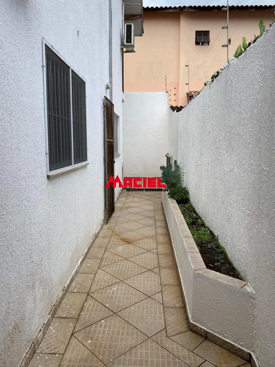 Alugar Casa / Sobrado em S&atilde;o Jos&eacute; dos Campos R$ 3.000,00 - Foto 25