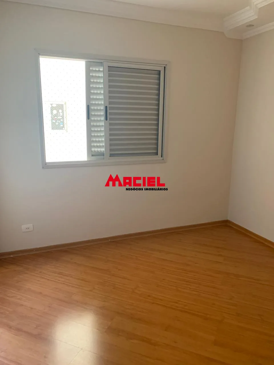 Alugar Apartamento / Padr&atilde;o em S&atilde;o Jos&eacute; dos Campos R$ 3.438,87 - Foto 2