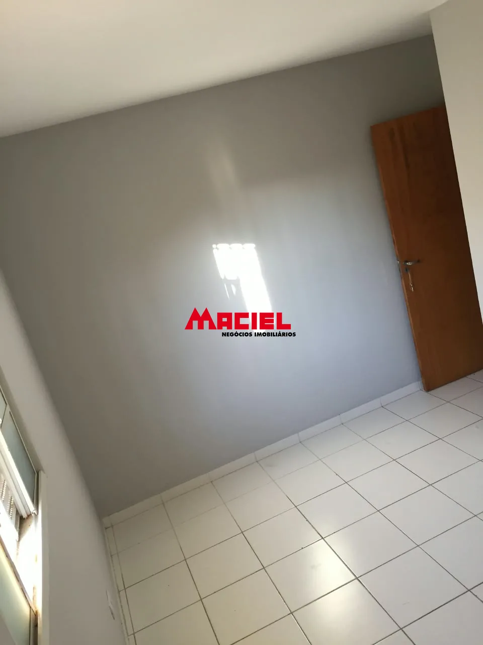 Alugar Casa / Padr&atilde;o em S&atilde;o Jos&eacute; dos Campos R$ 1.100,00 - Foto 5