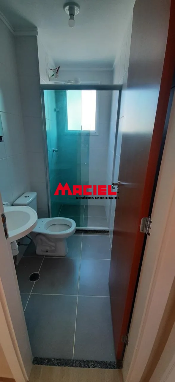 Alugar Apartamento / Padr&atilde;o em S&atilde;o Jos&eacute; dos Campos R$ 1.000,00 - Foto 3