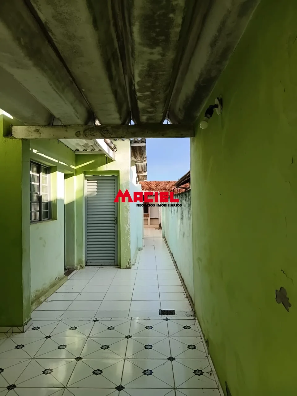 Alugar Casa / Padr&atilde;o em S&atilde;o Jos&eacute; dos Campos R$ 1.700,00 - Foto 9