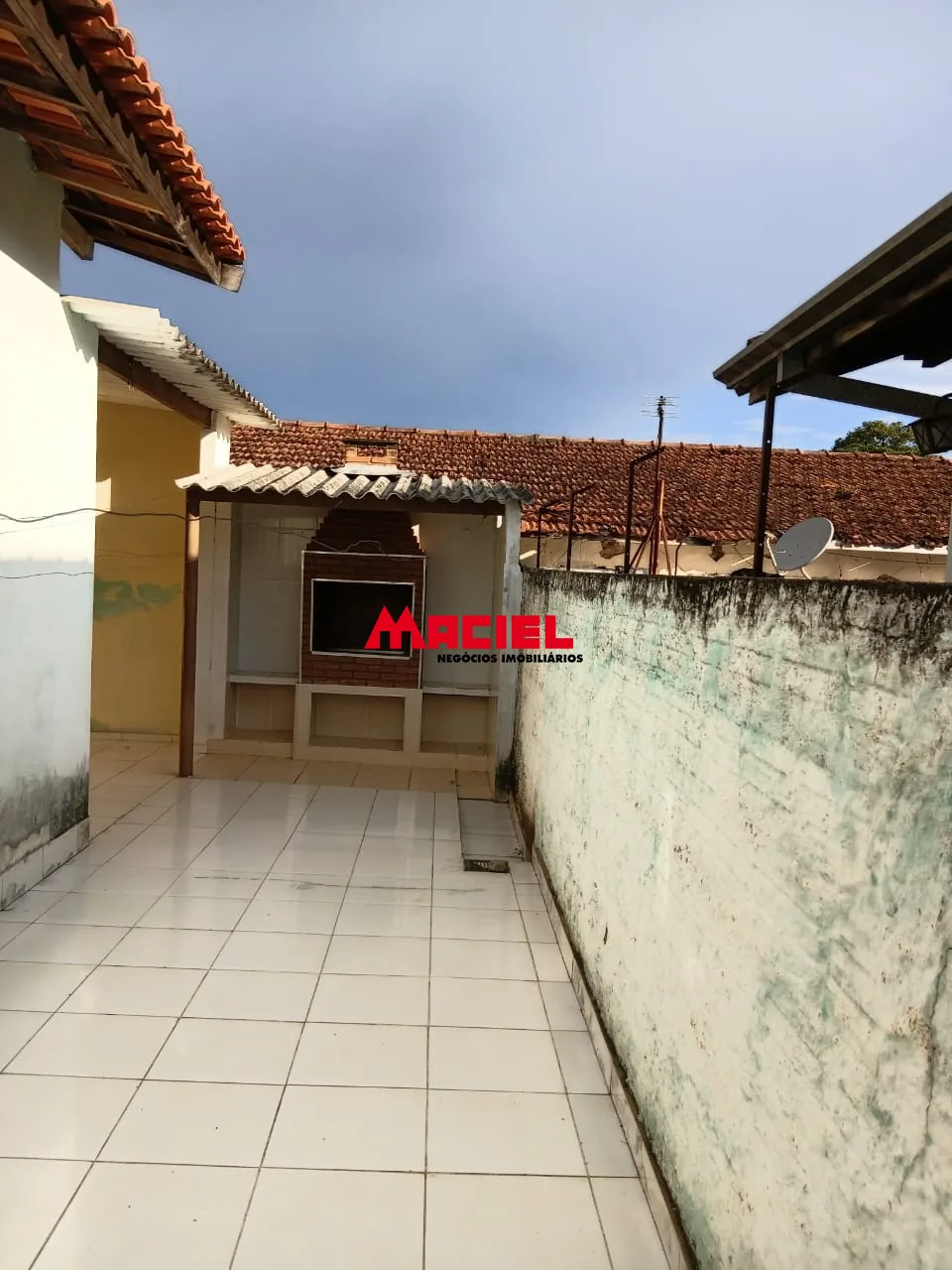 Alugar Casa / Padr&atilde;o em S&atilde;o Jos&eacute; dos Campos R$ 1.700,00 - Foto 10