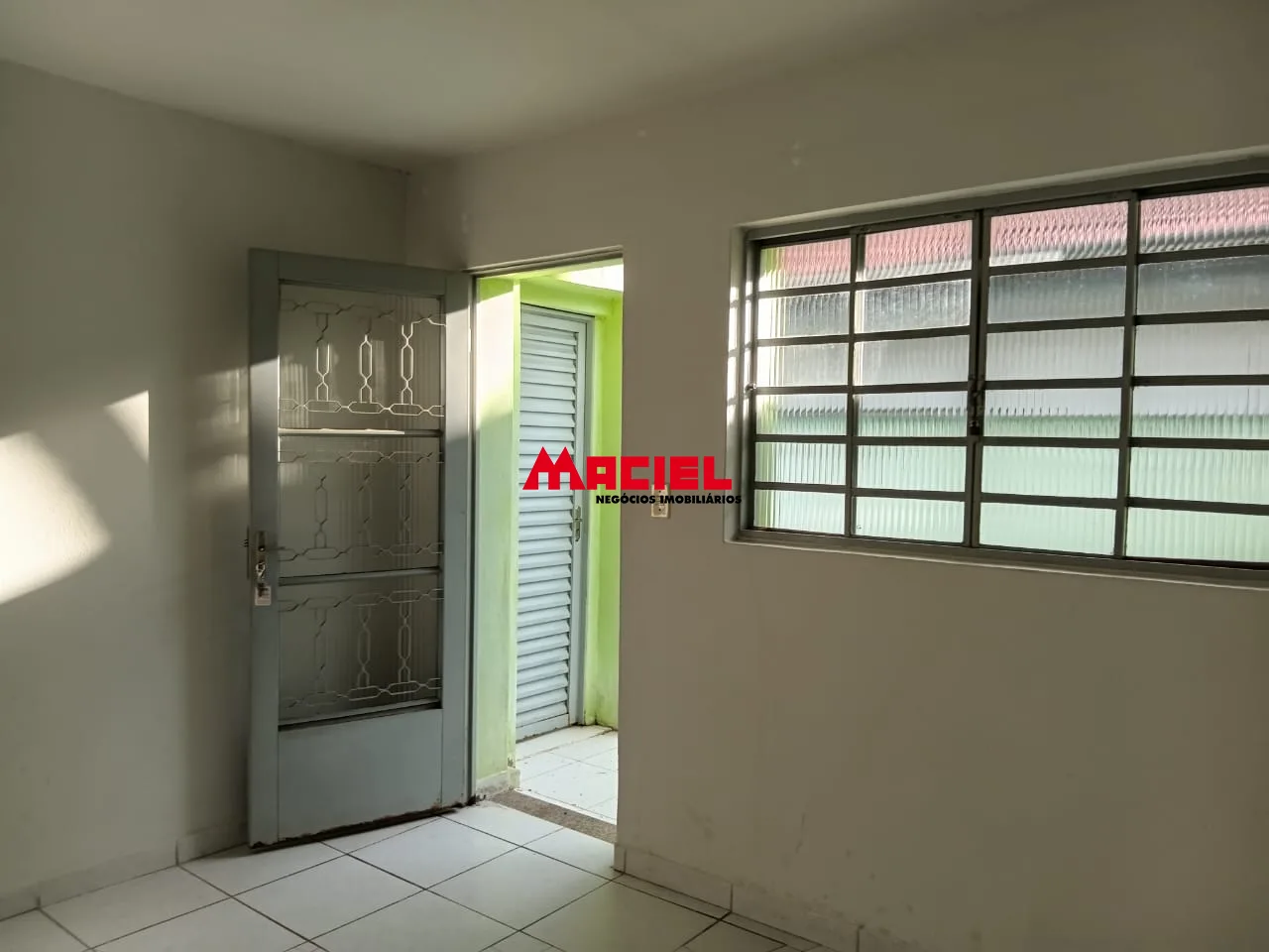 Alugar Casa / Padr&atilde;o em S&atilde;o Jos&eacute; dos Campos R$ 1.700,00 - Foto 18