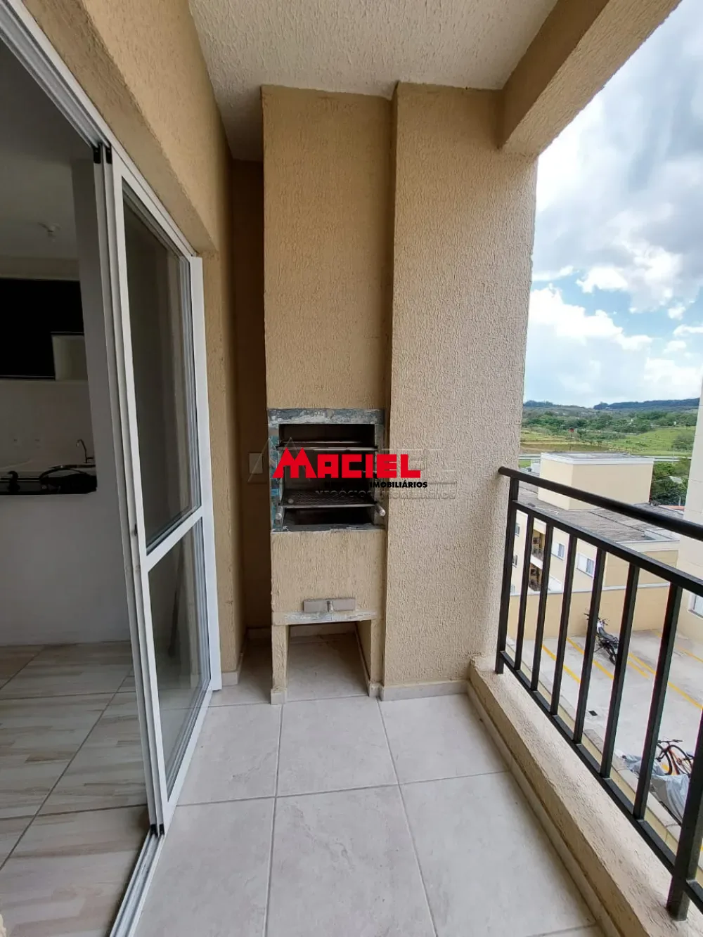 Alugar Apartamento / Padr&atilde;o em S&atilde;o Jos&eacute; dos Campos R$ 900,00 - Foto 1