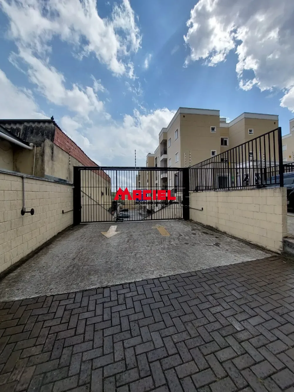 Alugar Apartamento / Padr&atilde;o em S&atilde;o Jos&eacute; dos Campos R$ 900,00 - Foto 7