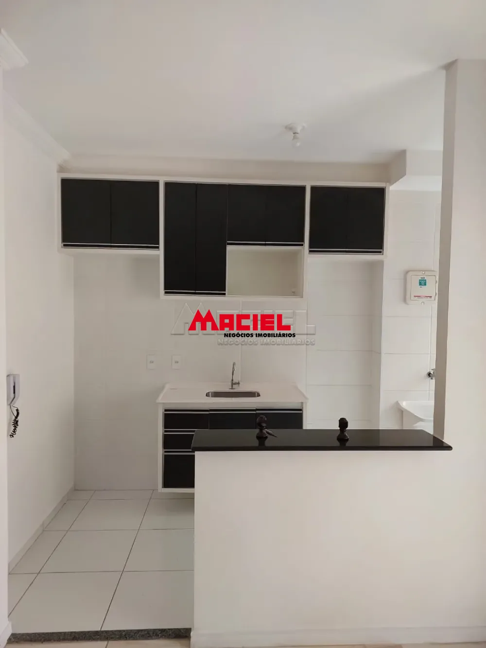 Alugar Apartamento / Padr&atilde;o em S&atilde;o Jos&eacute; dos Campos R$ 900,00 - Foto 8