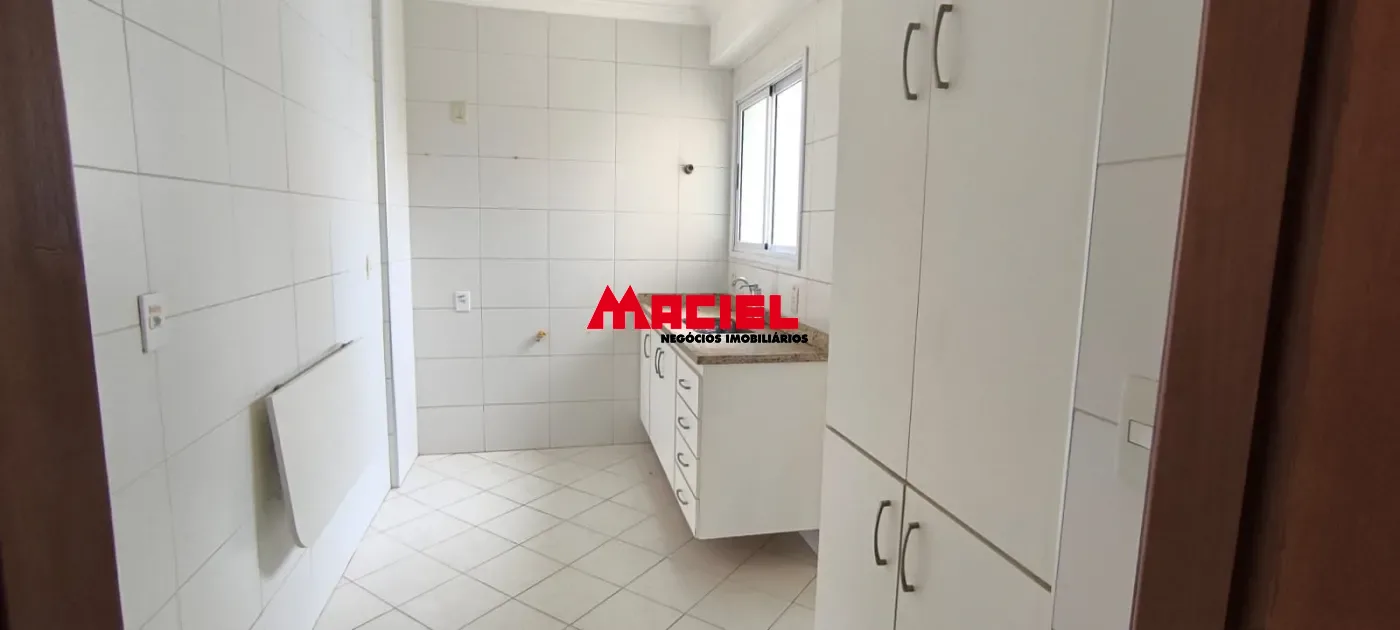 Alugar Apartamento / Padr&atilde;o em S&atilde;o Jos&eacute; dos Campos R$ 3.700,00 - Foto 5