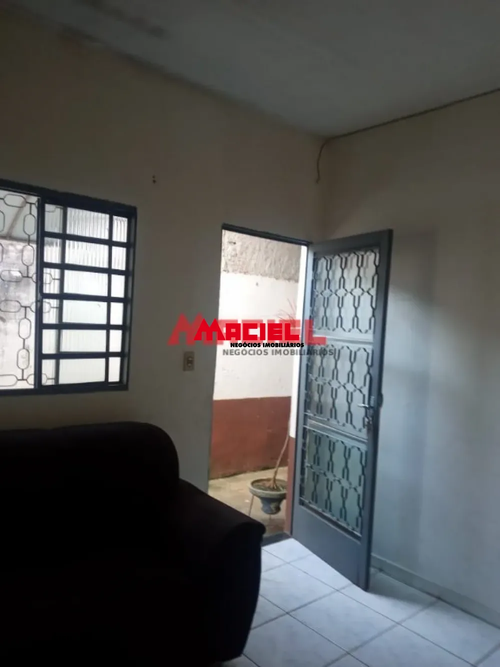Comprar Casa / Padr&atilde;o em S&atilde;o Jos&eacute; dos Campos R$ 380.000,00 - Foto 3