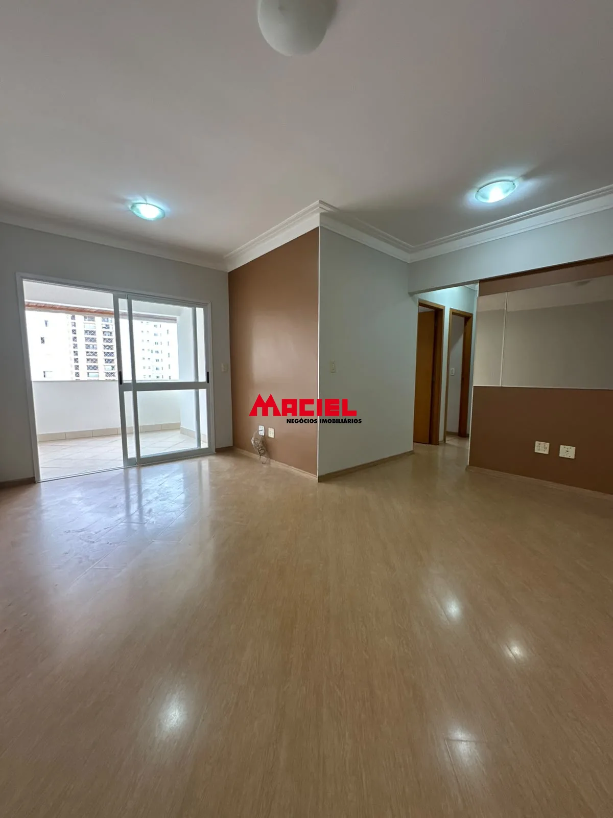 Alugar Apartamento / Padr&atilde;o em S&atilde;o Jos&eacute; dos Campos R$ 3.600,00 - Foto 1