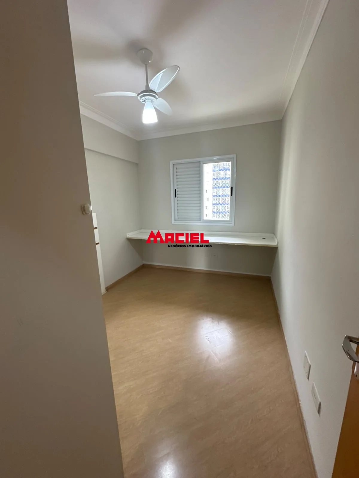 Alugar Apartamento / Padr&atilde;o em S&atilde;o Jos&eacute; dos Campos R$ 3.600,00 - Foto 4